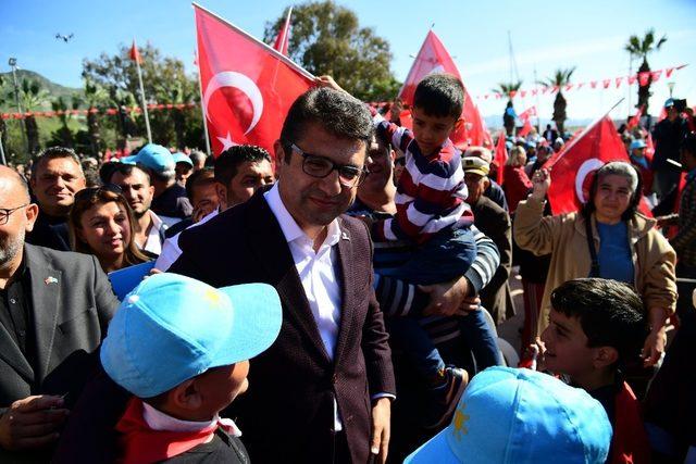 Bodrum adayı Mehmet Tosun, son mitinginde binlerce kişiye seslendi