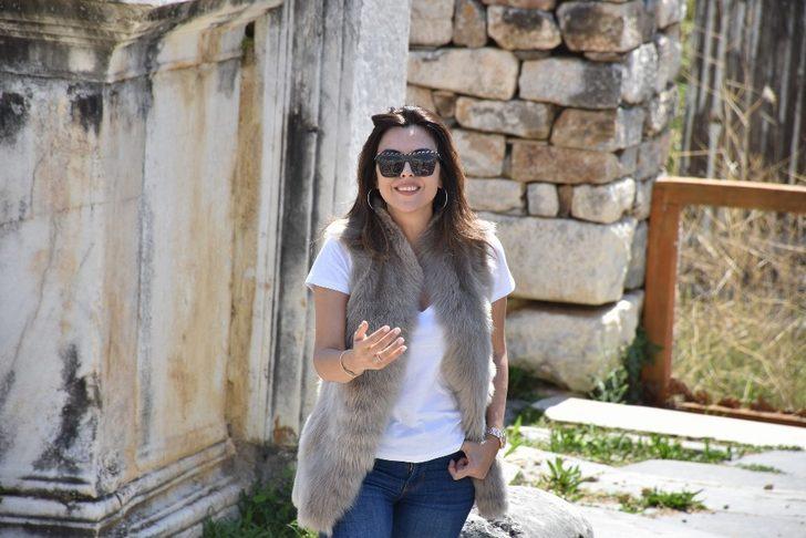 Aslı Hünel, 2 bin yıllık tiyatroda şarkı söyledi G3