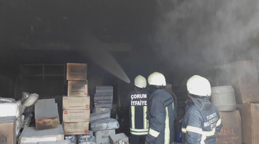 Çorum’da depo yangını
