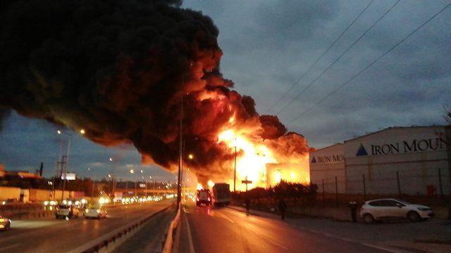 Gebze'de sünger fabrikasında yangın (2)