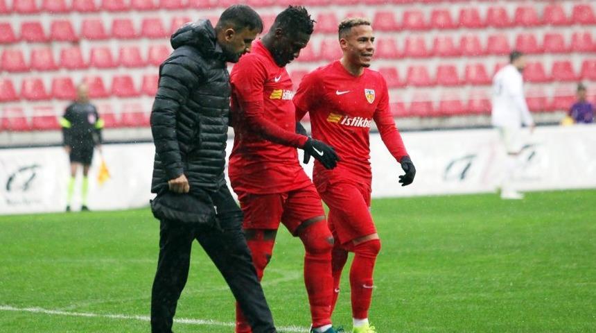 İstikbal Mobilya Kayserispor'da Asamoah Gyan sakatlandı