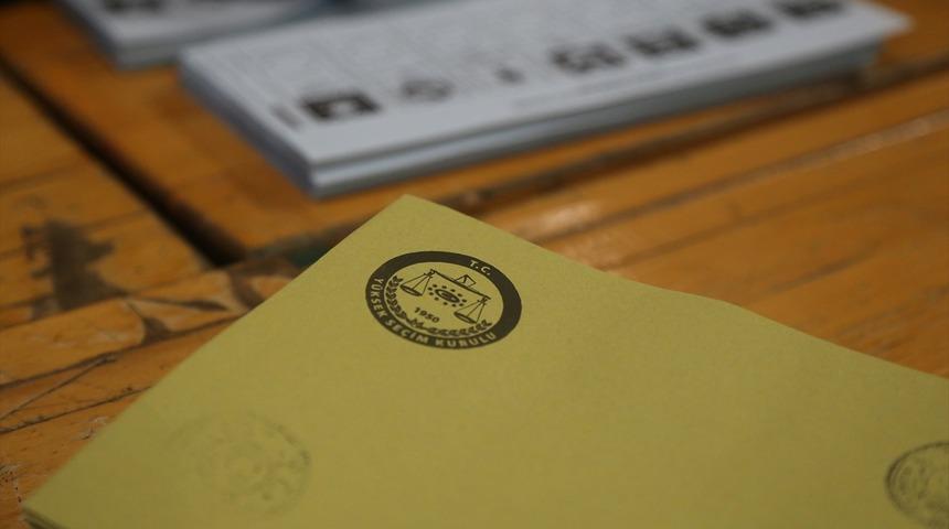 CHP'ye verilmiş sahte oy pusulası ele geçirildi