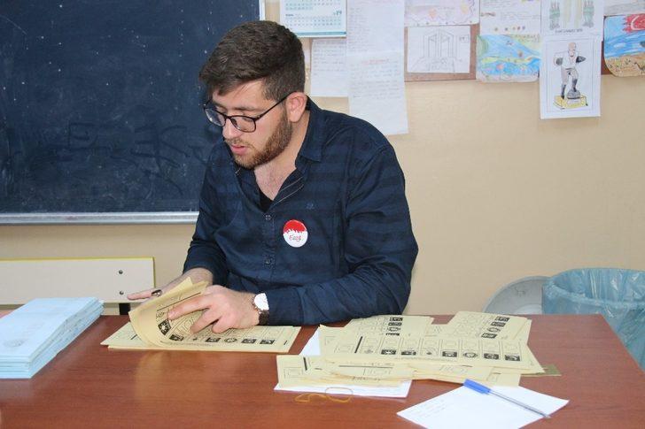 Elazığ’da oy kullanma işlemi başladı G5