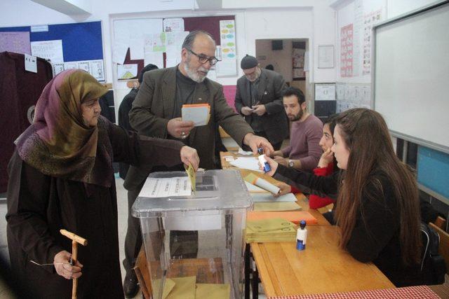 Kütahya’da oy verme işlemleri başladı