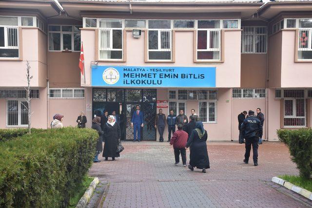 Malatya'da seçmen, 2 bin 86 sandıkta oy kullanıyor