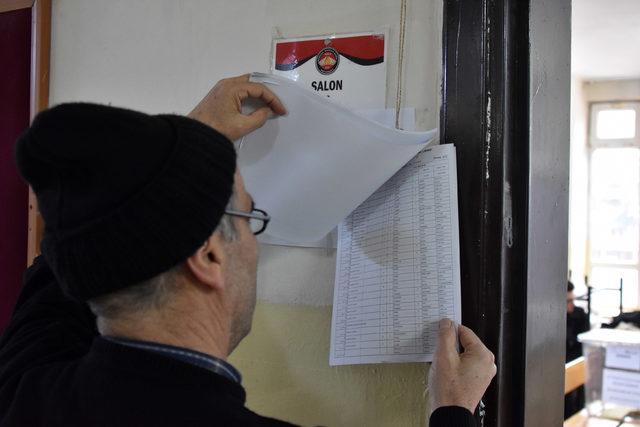 Konya'da seçmen, sandık başına gitti