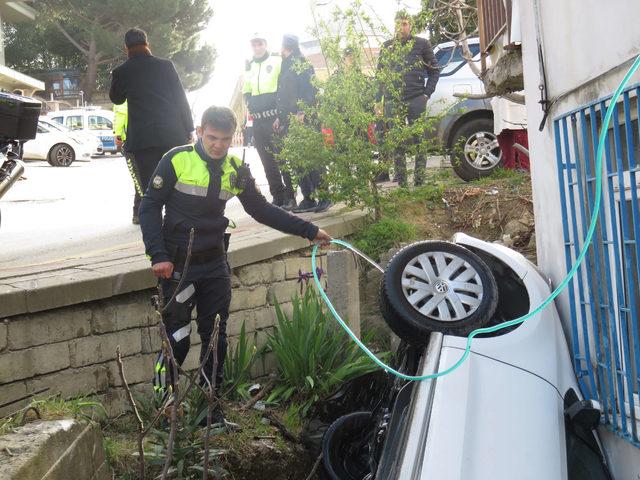 Üsküdar'da oy kullanmaya giden aile ölümden döndü