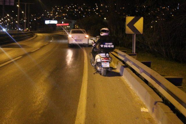 İzmir’de motosiklet sürücüsü ağır yaralandı