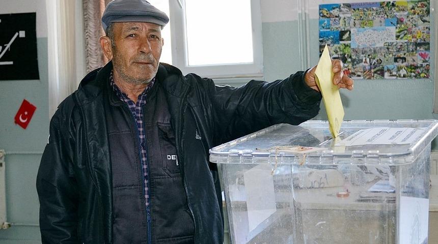 Didimliler yerel seçimlerde sandığa koştu