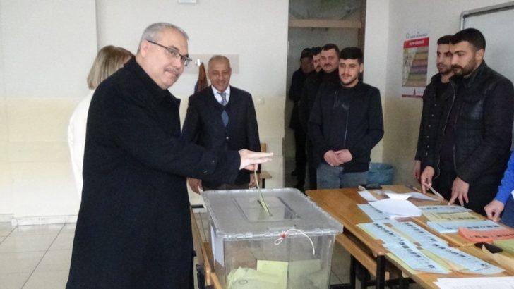 Vali Gündüzöz, oyunu kullandı G1