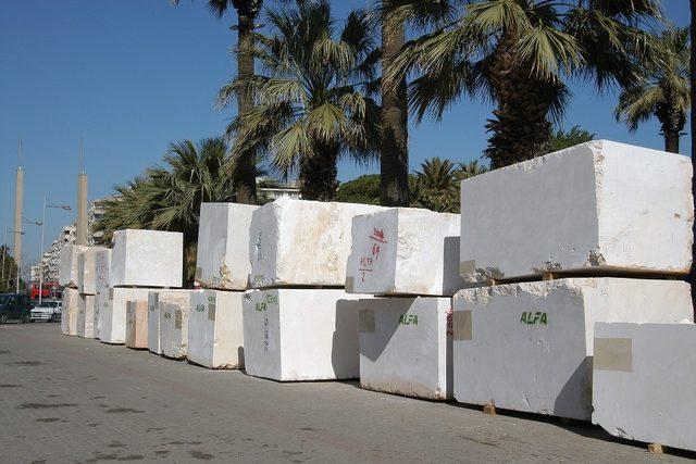 MARBLE İzmir Fuarı doğal taş sektörünü, doğal taş sektörü de fuarı büyüttü