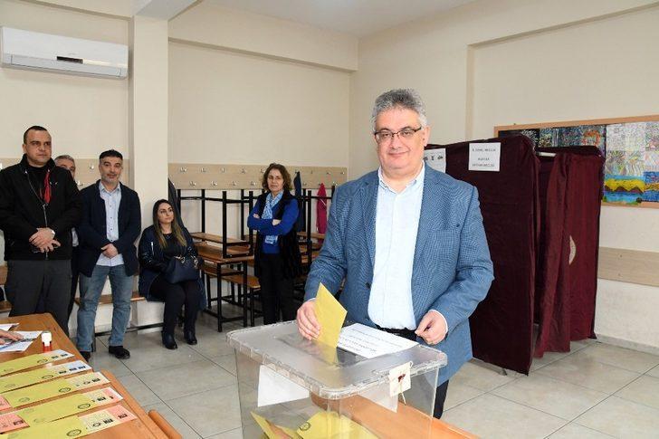 Adıyaman’da siyasiler oylarını kullandı G3