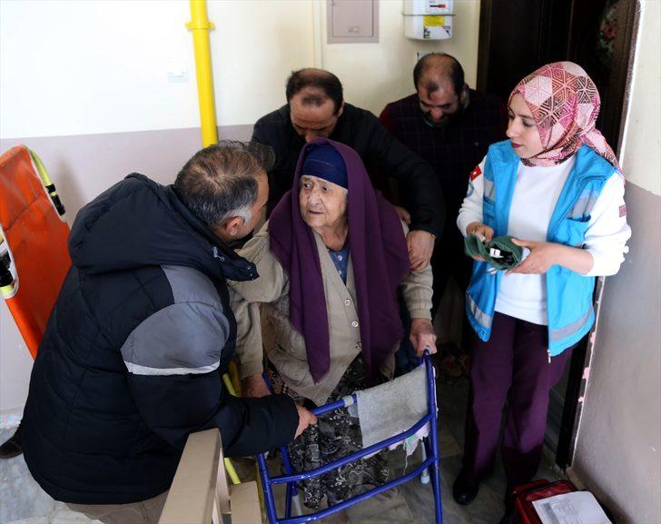 90 yaşında sandığa gitti  G2