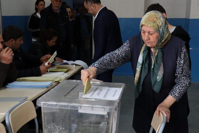 Bodrum'da seçmen sandığa koştu