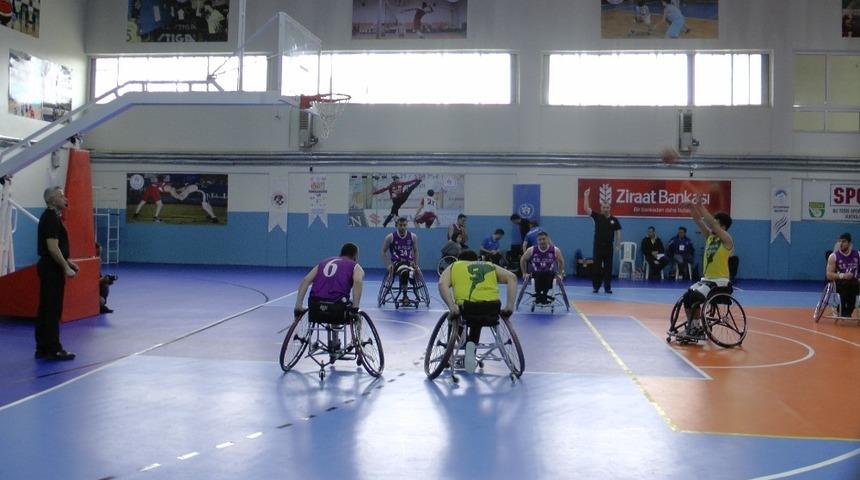 S&uuml;per Lig&rsquo;e son iki adım