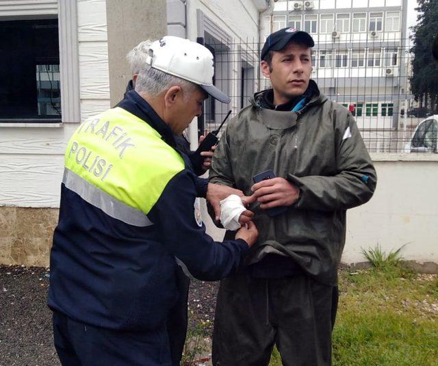 Kayganlaşan yolda motosiklet devrildi: 1 yaralı