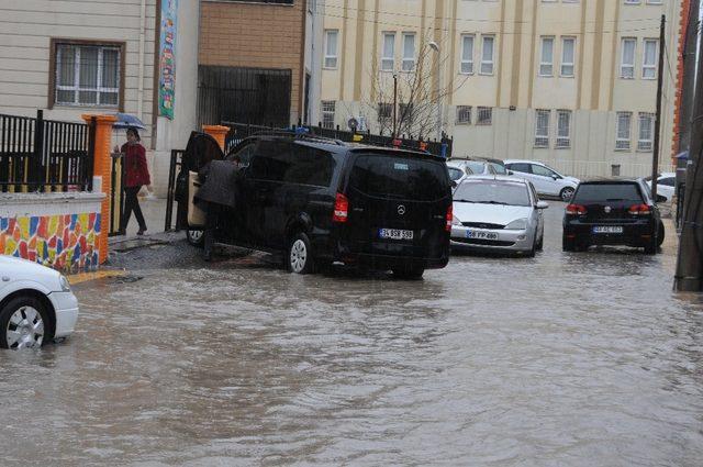 Mardin’de sağanak sağış seçmeni engellemedi