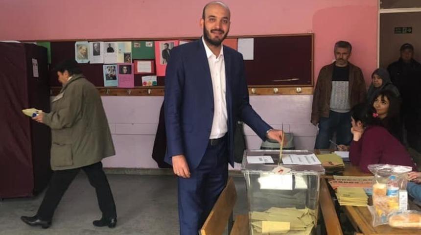 Ahmet Batur oyunu kullandı