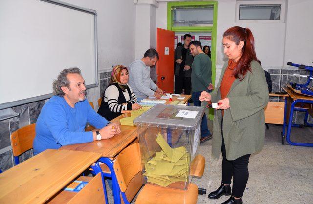 Mersinliler, sandık başına gitti