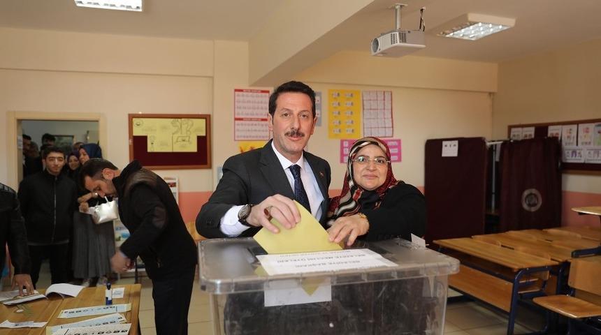 Başkan Tok oyunu kullandı