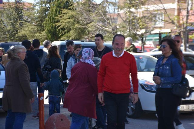 Edirne Belediye Başkanı ve CHP'nin adayı Recep Gürkan, oyunu kullandı