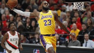 Los Angeles Lakers'ın yıldızı Lebron James sezonu kapattı