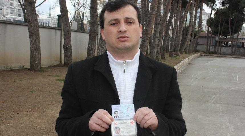 Görme engelli dernek başkanına sandıkta refakatçi engeli