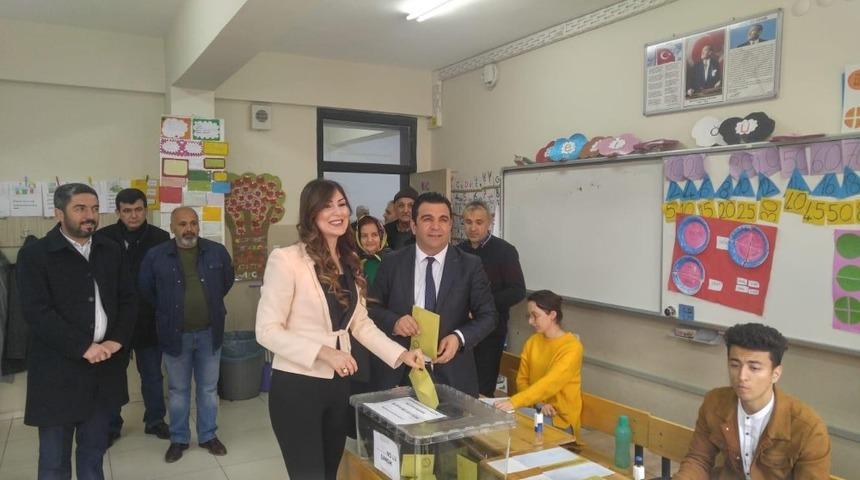 G&ouml;k&ccedil;e oyunu kullandı