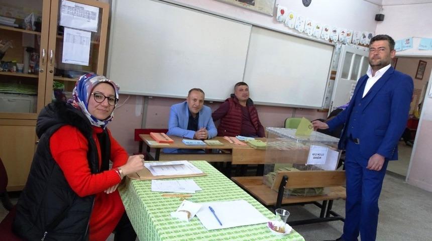 İlçede tek kadın Sandık Kurulu Başkanı