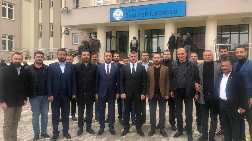 Avşar oyunu Yeşilyurt’ta kullandı