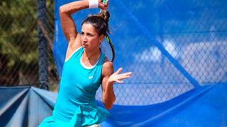 Çağla Büyükakçay çeyrek finalde elendi