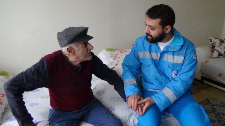 Hastalar, ambulansla sandık başına taşındı G1