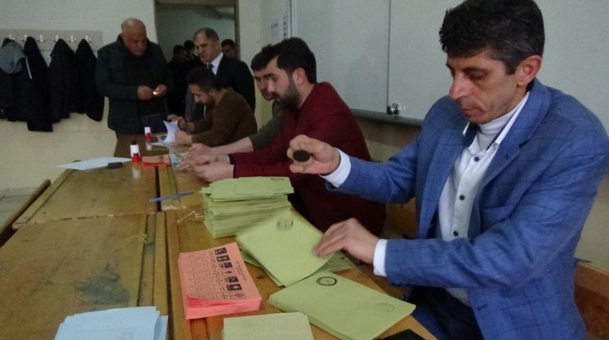 Muş&rsquo;ta oy verme işlemi sona erdi