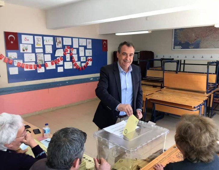 Ayvalık sandığa koştu G2