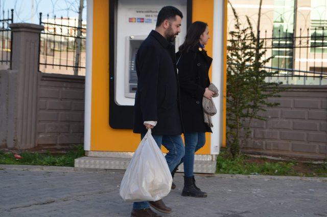 Oy torbaları Batman Adliyesine getirilmeye başlandı