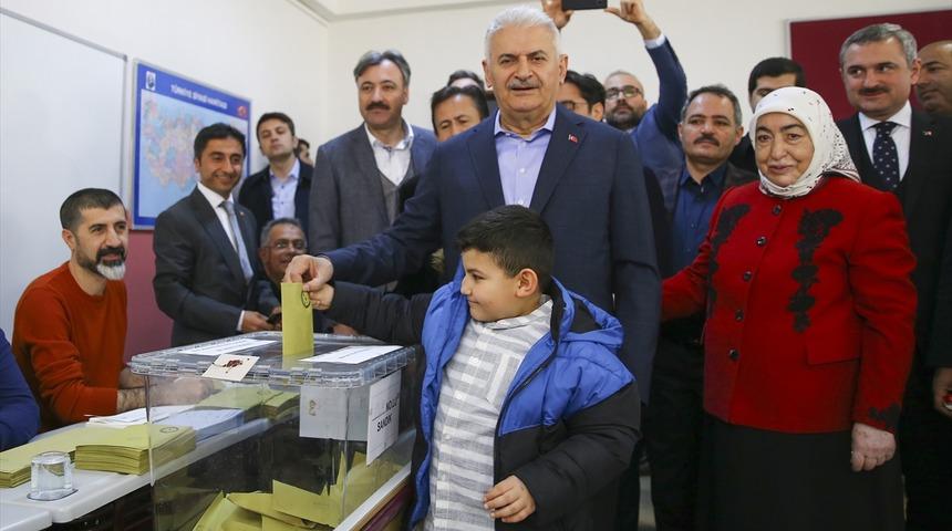 Binali Yıldırım'ın sandığından en çok oy kendisine çıktı