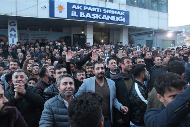 Şırnak'ta AK Parti'lilerden erken kutlama (2)