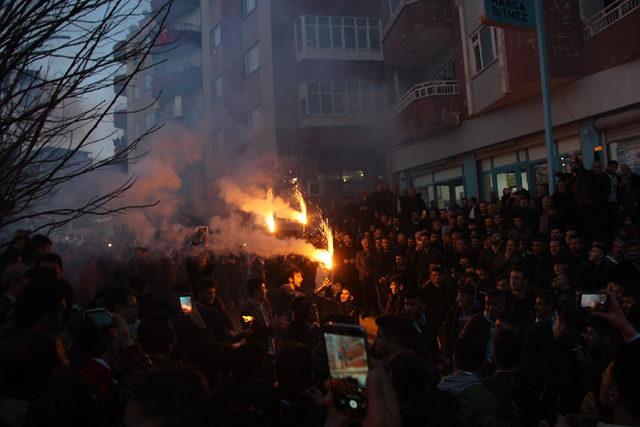 Şırnak'ta AK Parti'lilerden erken kutlama (2)