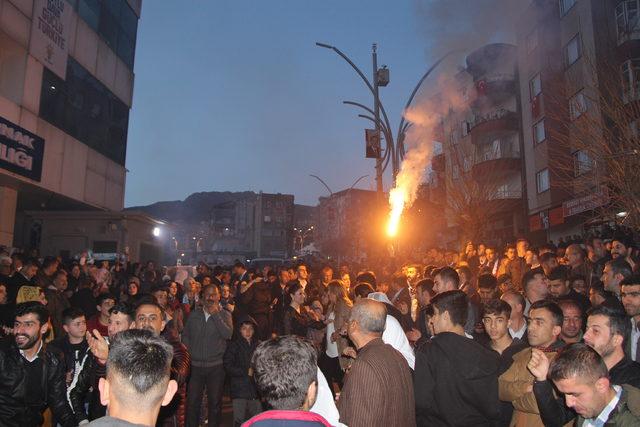 Şırnak'ta AK Parti'lilerden erken kutlama (2)