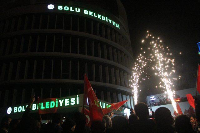 Bolu'da, Millet İttifakı seçim sonuçlarını kutladı