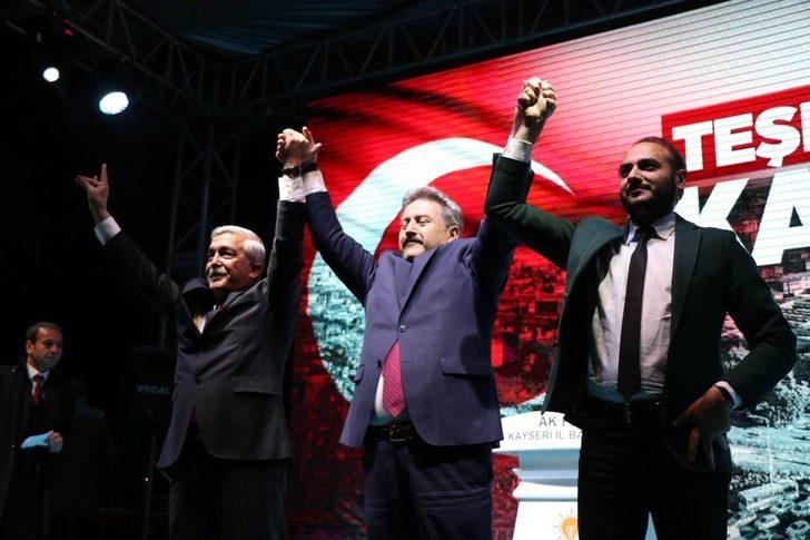 AK Parti’de seçim kutlaması G5