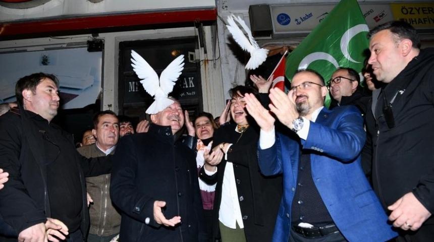 Lapseki’de Eyüp Yılmaz kazandı