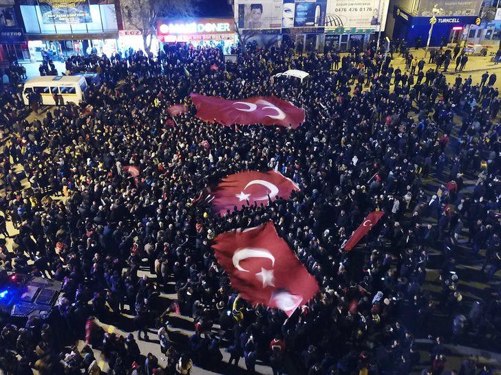 Seçim sonuçları yurt genelinde kutlanıyor G1