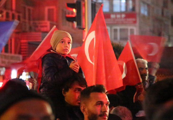 Manisa Büyükşehir Belediye Başkanı Cengiz Ergün 3. seçim zaferini kutladı G1