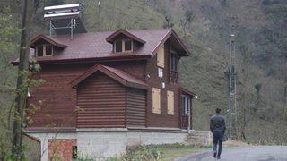 ‘Tosuncuk’ köyüne yaptırdığı evinde bir kez kalabilmiş