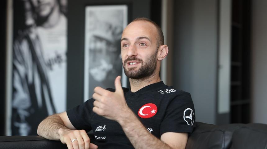 Efecan Karaca: Başınızda Şenol Hoca varsa hedefiniz hiçbir zaman bitmez