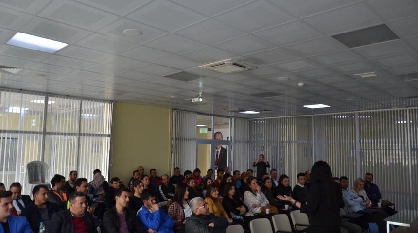 Antren&ouml;r ve Sportif Eğitim Uzmanlarına Koruyucu Aile Eğitimi Verildi