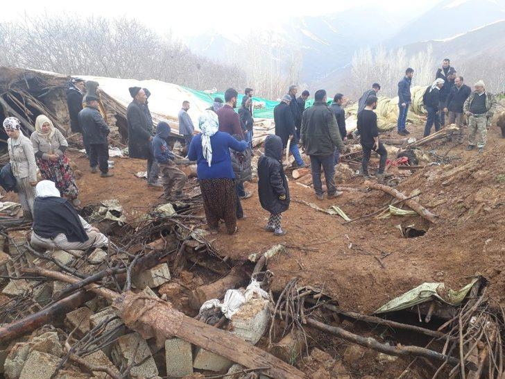 Çatak’ta hır çöktü 374 küçükbaş hayvan telef oldu G3