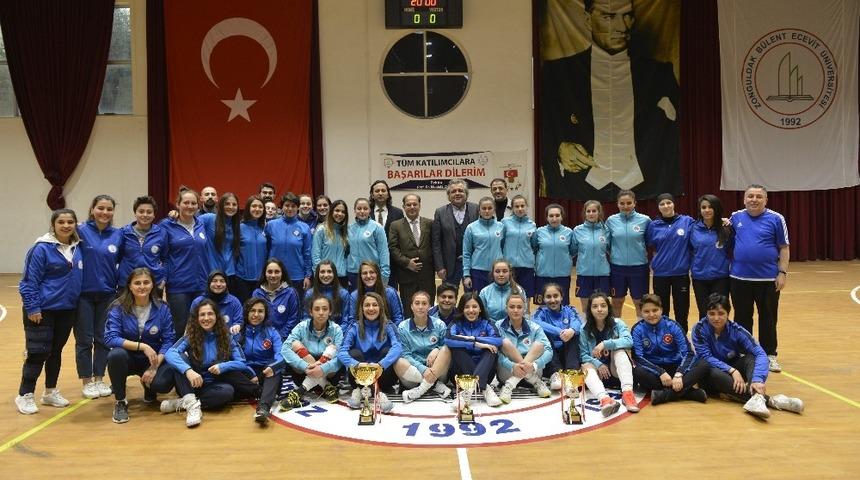 Futsal 2. Lig m&uuml;sabakaları tamamlandı