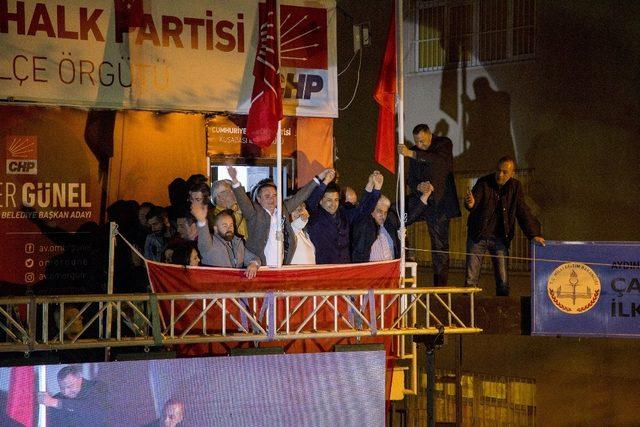 Kuşadası’nda CHP 20, AK Parti 11 belediye meclis üyeliği kazandı